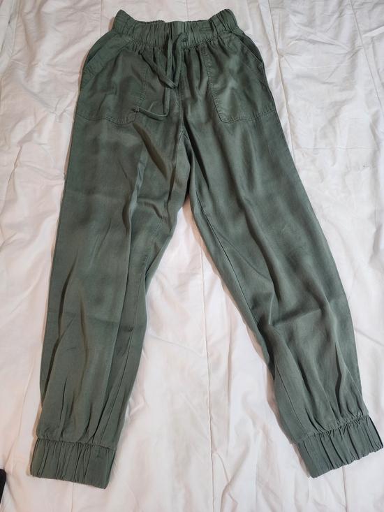 Universal Thread Pants - Universal Threads Elastic-Waist Olive Green Jogger Pants with Drawstring
